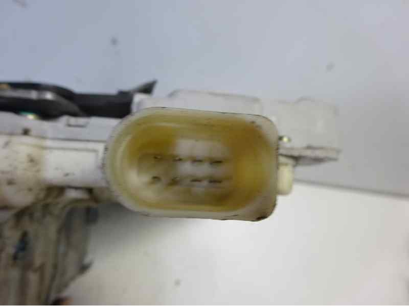 Recambio de cerradura puerta trasera izquierda para audi a4 avant (8e) 1.9 tdi referencia OEM IAM 8E0839015AA  