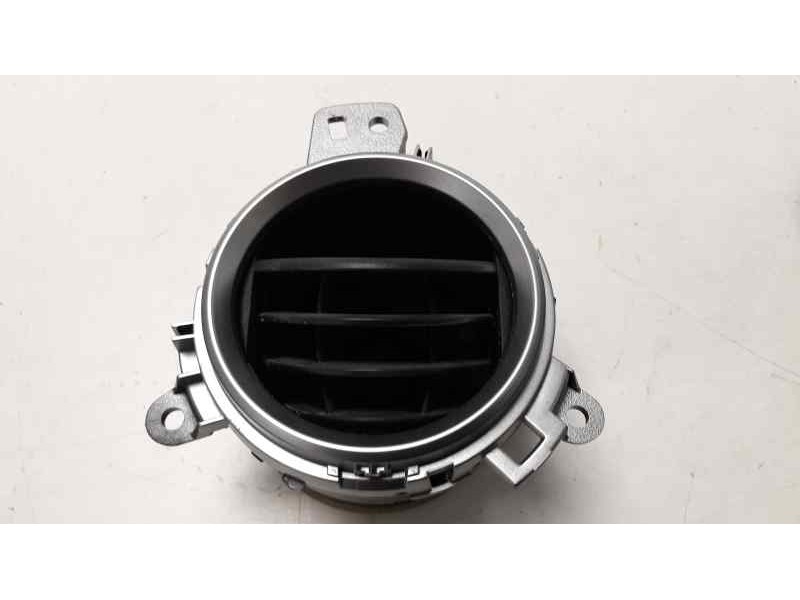 Recambio de rejilla aireadora para toyota auris active referencia OEM IAM 5547002030  