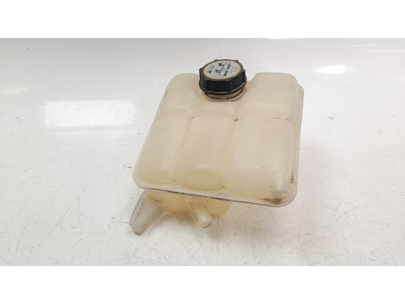 Recambio de deposito expansion para ford focus lim. (cb8) edition referencia OEM IAM 8V618K218DE  