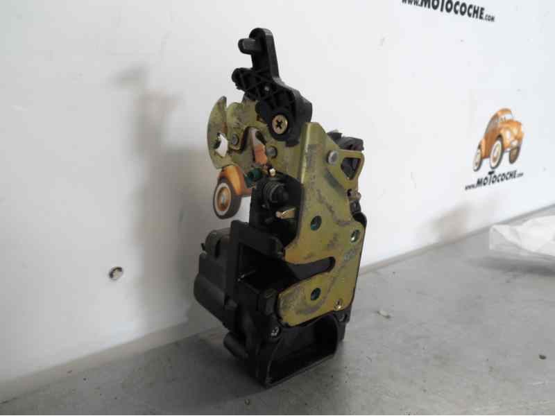 Recambio de cerradura puerta trasera izquierda para daewoo tacuma 1.6 cat referencia OEM IAM   