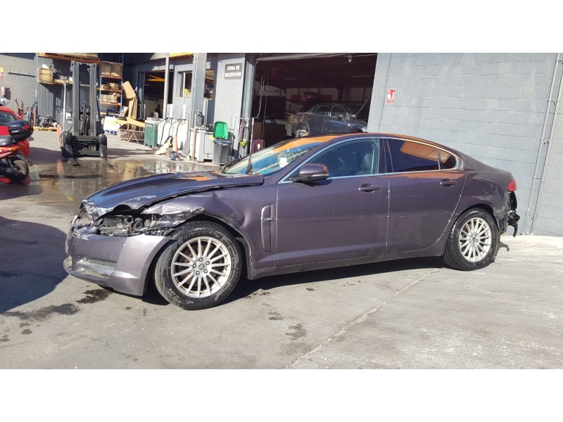 jaguar xf del año 2010