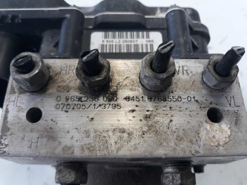 Recambio de abs para bmw serie 5 berlina (e60) 520d referencia OEM IAM 3451677779701 64516768550 0265950666