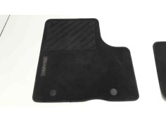 Recambio de juego alfombrillas para renault trafic combi mixto n1 l1h1 2,8t (5/6 plazas) referencia OEM IAM 8201437615A   2