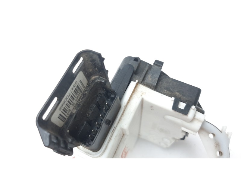 Recambio de cerradura puerta delantera derecha para citroen c4 cactus 1.2 12v e-vti referencia OEM IAM 9819038480  