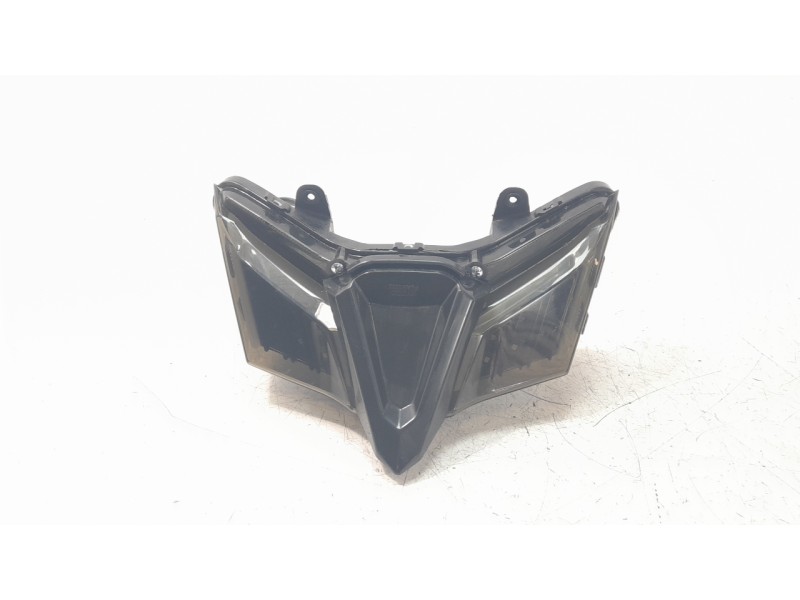 Recambio de piloto trasero central para kymco agility 50/125 referencia OEM IAM 90677GAR1C00  