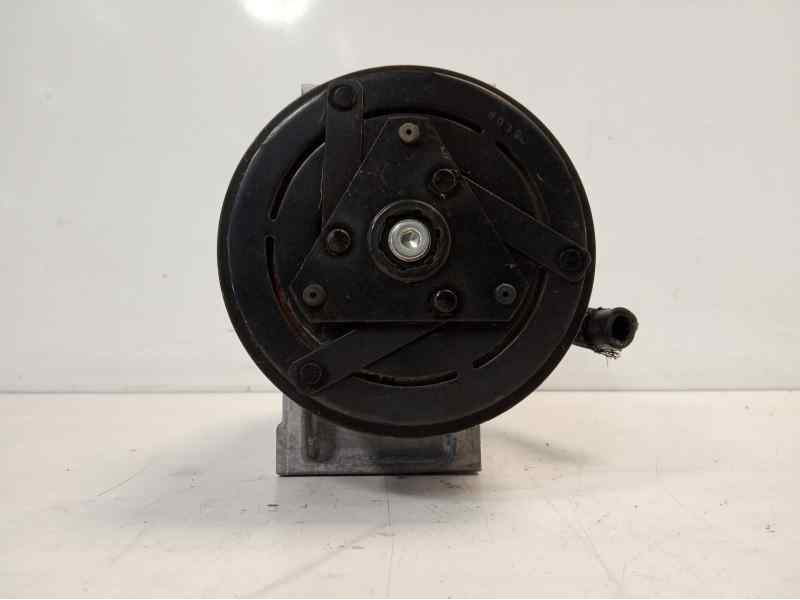 Recambio de compresor aire acondicionado para renault captur zen referencia OEM IAM 926000734R  