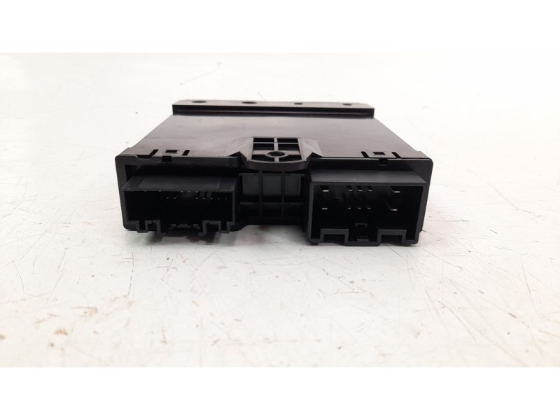 Recambio de modulo confort para volvo v60 familiar 2.0 diesel cat referencia OEM IAM 32256098  