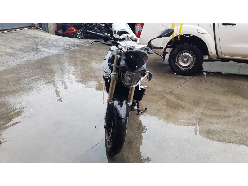 bmw f 800 r del año 2018