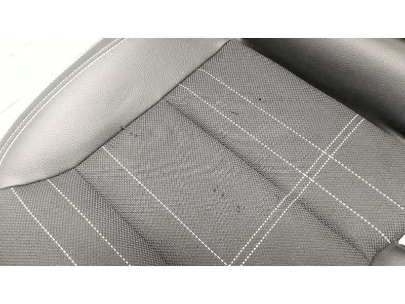 Recambio de juego asientos completo para mercedes-benz clase a (w176) 1.5 cdi cat referencia OEM IAM A2469102303  