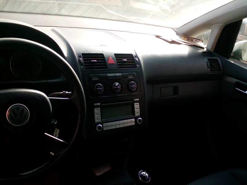 volkswagen touran (1t1) del año 2004