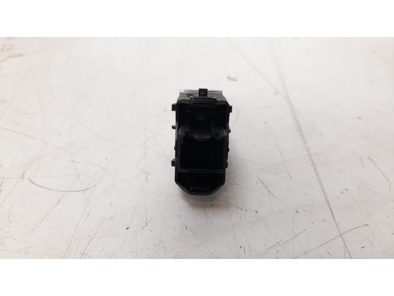 Recambio de mando elevalunas trasero derecho para ford focus lim. (cb8) edition referencia OEM IAM 1861098 IAF670027FV 