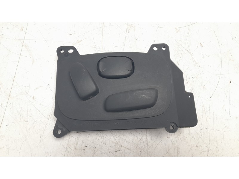 Recambio de mando asiento delantero derecho para land rover evoque 2.0 turbo cat referencia OEM IAM BJ3214B566HA  