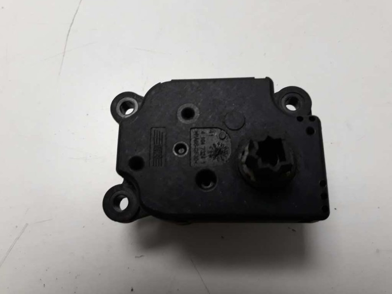 Recambio de motor calefaccion para citroen c3 1.4 vivace referencia OEM IAM F663746X  