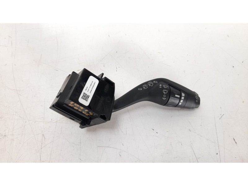 Recambio de mando limpia para ford focus lim. (cb8) edition referencia OEM IAM AV6T17A553AE  