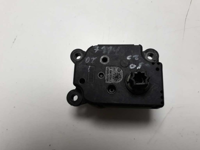 Recambio de motor calefaccion para citroen c3 1.4 vivace referencia OEM IAM F663746X  