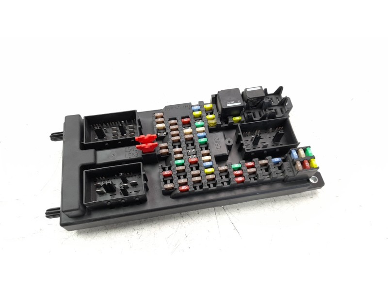 Recambio de caja reles / fusibles para land rover evoque 2.0 turbo cat referencia OEM IAM BJ3214F041AC  