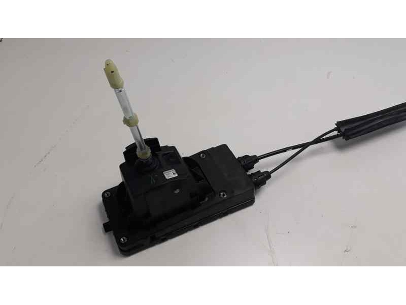 Recambio de palanca cambio para renault captur zen referencia OEM IAM 341080304R  