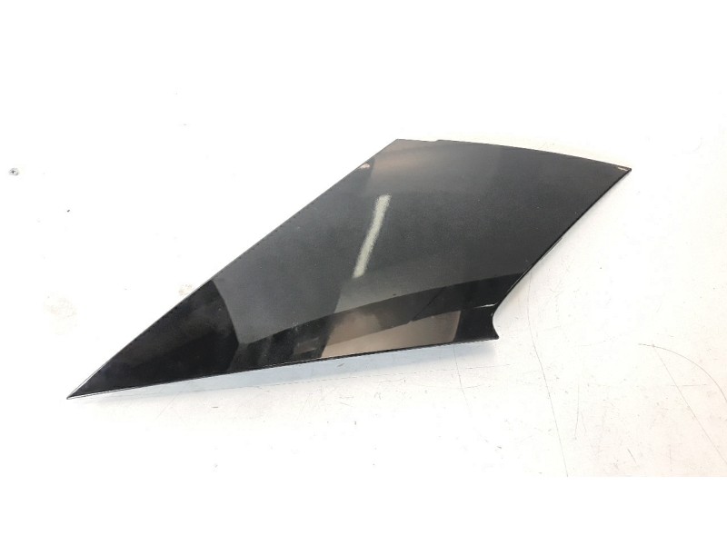 Recambio de moldura para renault megane iv grandtour business referencia OEM IAM 960325054R  