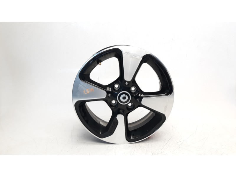 Recambio de llanta para smart fortwo cabrio referencia OEM IAM 4534015801  
