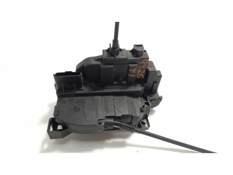 Recambio de cerradura puerta trasera izquierda para renault scenic iii expression referencia OEM IAM 825030032R  