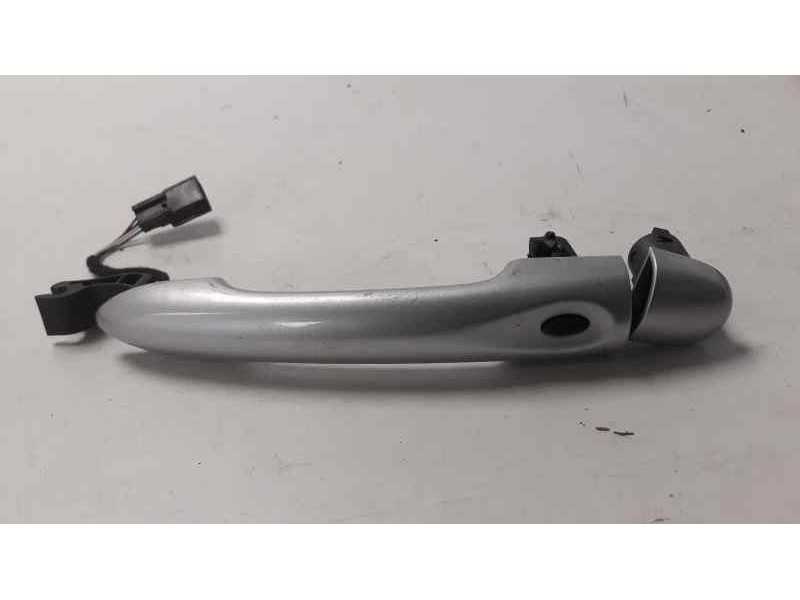 Recambio de maneta exterior delantera derecha para renault captur zen referencia OEM IAM   