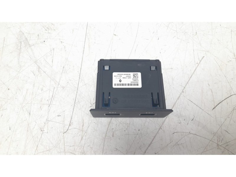 Recambio de modulo electronico para renault captur ii 1.3 tce referencia OEM IAM 280230033R  