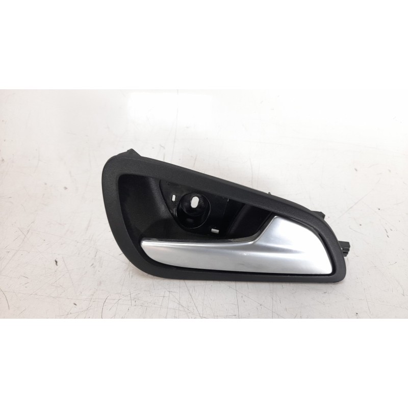 Recambio de maneta interior trasera derecha para ford focus lim. (cb8) edition referencia OEM IAM AM51U22600  