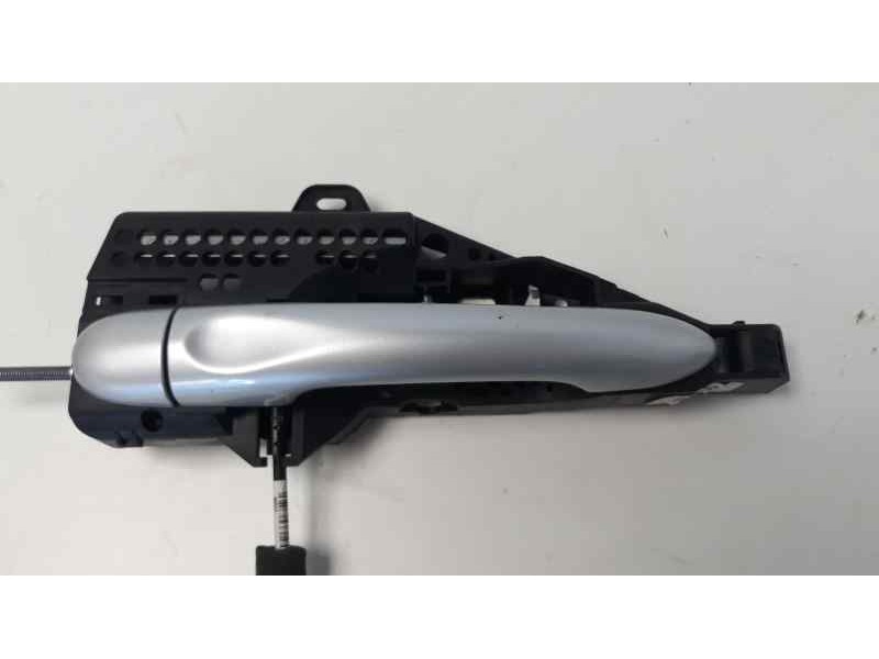 Recambio de maneta exterior trasera derecha para renault captur zen referencia OEM IAM 806076837R  