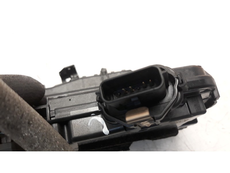 Recambio de cerradura puerta delantera derecha para renault clio v 1.5 blue dci diesel fap referencia OEM IAM 805029595R  