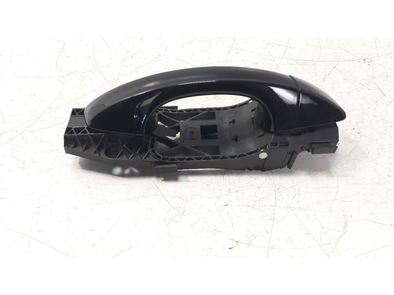 Recambio de maneta exterior trasera derecha para volkswagen golf vii lim. 1.6 tdi dpf referencia OEM IAM 5G0837206N  