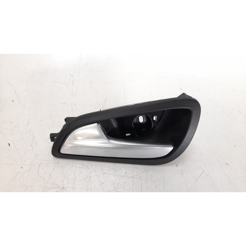 Recambio de maneta interior trasera izquierda para ford focus lim. (cb8) edition referencia OEM IAM AM51U22601  