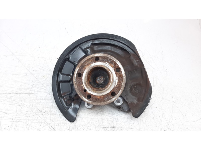 Recambio de mangueta trasera izquierda para mercedes-benz clase a (w176) 1.5 cdi cat referencia OEM IAM A2460406  