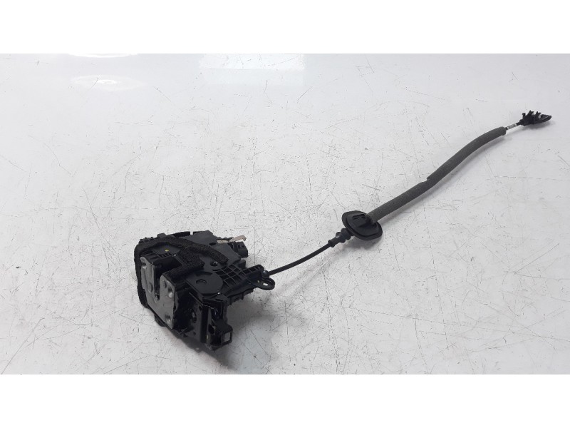 Recambio de cerradura puerta delantera izquierda para renault clio v 1.5 blue dci diesel fap referencia OEM IAM 805032387R  