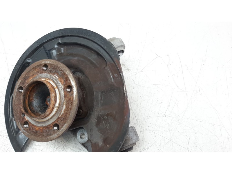 Recambio de mangueta trasera izquierda para mercedes-benz clase a (w176) 1.5 cdi cat referencia OEM IAM A2460406  