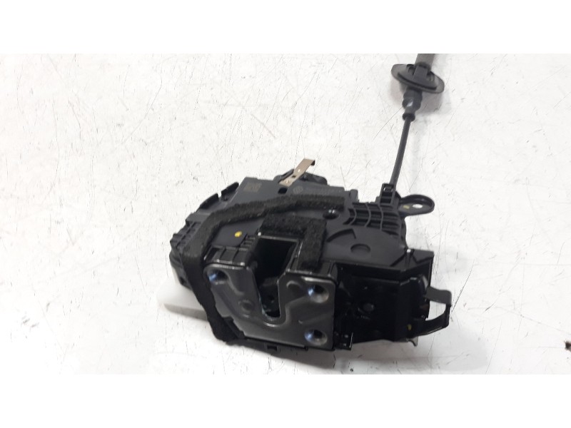 Recambio de cerradura puerta delantera izquierda para renault clio v 1.5 blue dci diesel fap referencia OEM IAM 805032387R  