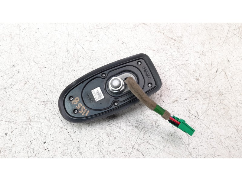 Recambio de antena para kia stonic (ybcuv) 1.0 tgdi cat referencia OEM IAM 96200H8110  