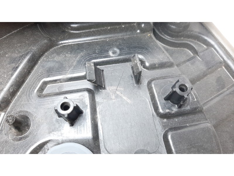 Recambio de elevalunas delantero izquierdo para volvo v40 1.6 diesel cat referencia OEM IAM 2813451  