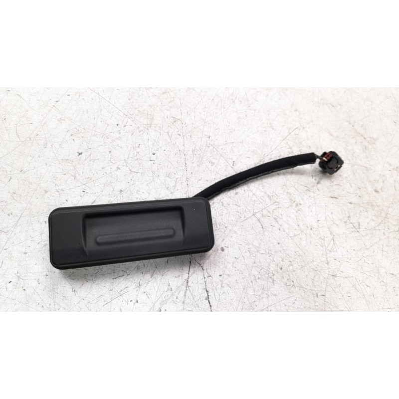 Recambio de maneta exterior maletero / porton para kia stonic (ybcuv) 1.0 tgdi cat referencia OEM IAM 81260H8400  