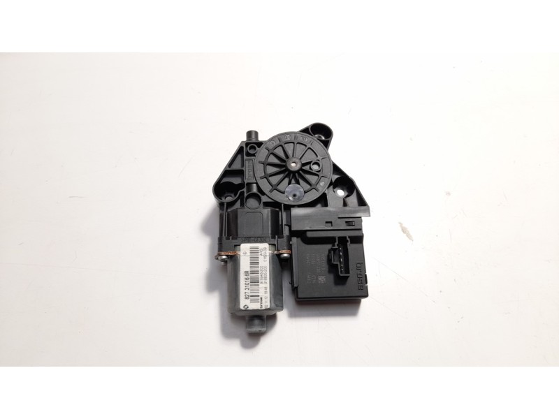 Recambio de motor elevalunas trasero izquierdo para renault scenic iii expression referencia OEM IAM 827310166R 0130822517 