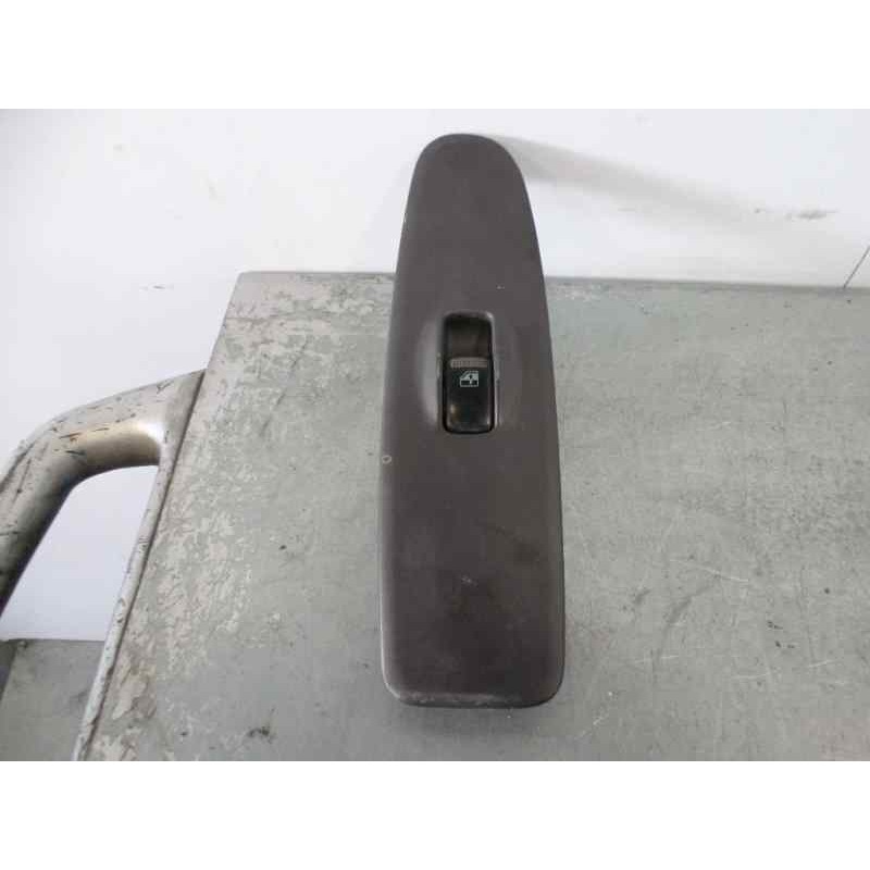 Recambio de mando elevalunas delantero derecho para hyundai elantra (xd) 2.0 cdri gls (4-ptas.) (2004) referencia OEM IAM   