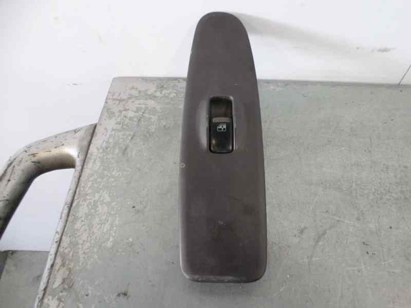 Recambio de mando elevalunas delantero derecho para hyundai elantra (xd) 2.0 cdri gls (4-ptas.) (2004) referencia OEM IAM   