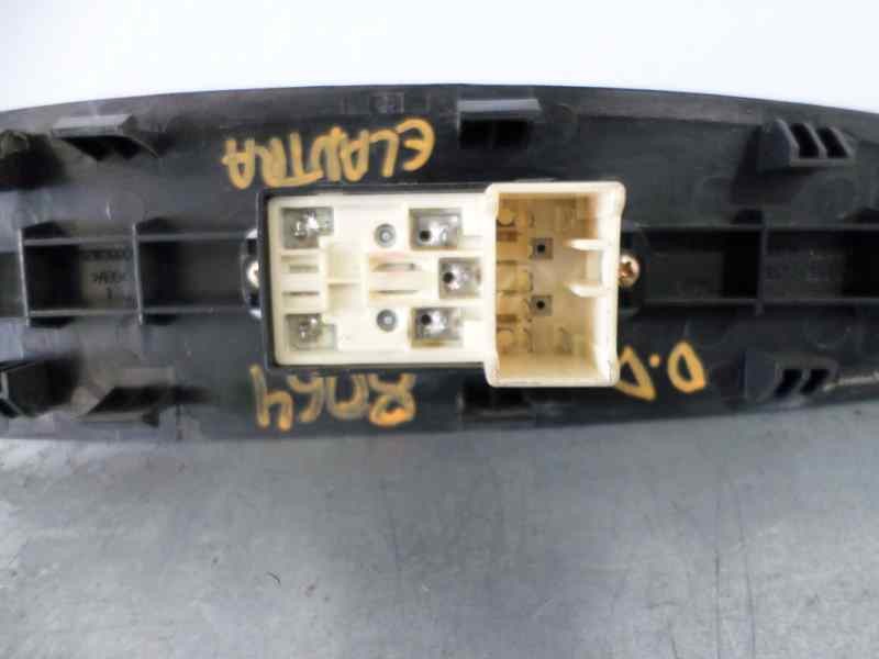 Recambio de mando elevalunas delantero derecho para hyundai elantra (xd) 2.0 cdri gls (4-ptas.) (2004) referencia OEM IAM   
