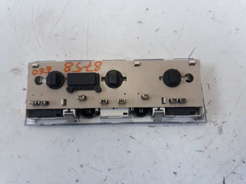 Recambio de luz interior para bmw serie 5 berlina (e60) 520d referencia OEM IAM 63316962058  