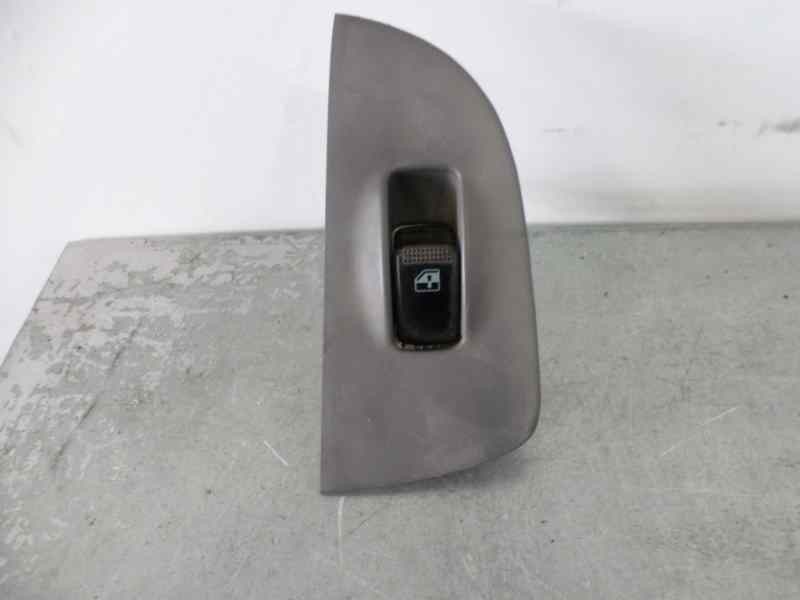 Recambio de mando elevalunas trasero izquierdo para hyundai elantra (xd) 2.0 cdri gls (4-ptas.) (2004) referencia OEM IAM   