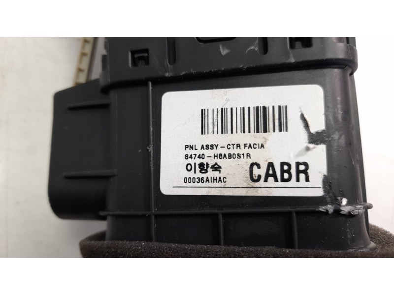 Recambio de rejilla aireadora para kia stonic (ybcuv) 1.6 crdi cat referencia OEM IAM 84740H8AB0S1R  
