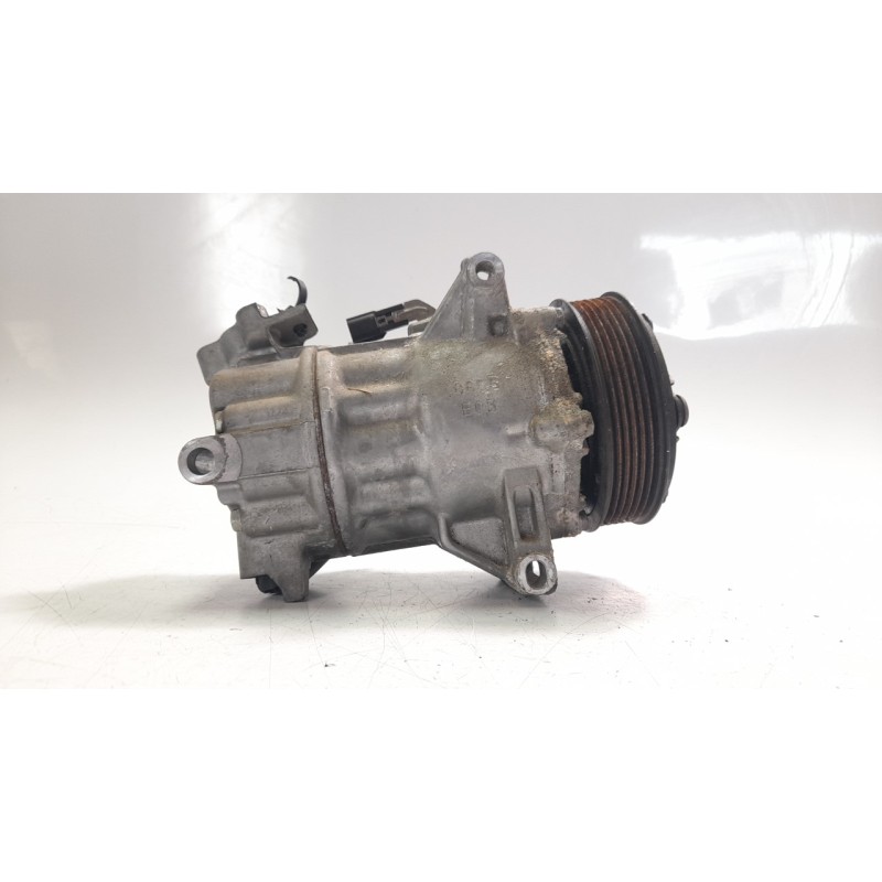 Recambio de compresor aire acondicionado para renault clio v 1.5 blue dci diesel fap referencia OEM IAM 926009126R CAF890017 