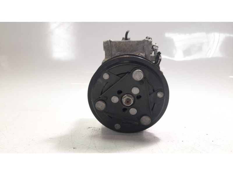 Recambio de compresor aire acondicionado para renault clio v 1.5 blue dci diesel fap referencia OEM IAM 926009126R CAF890017 