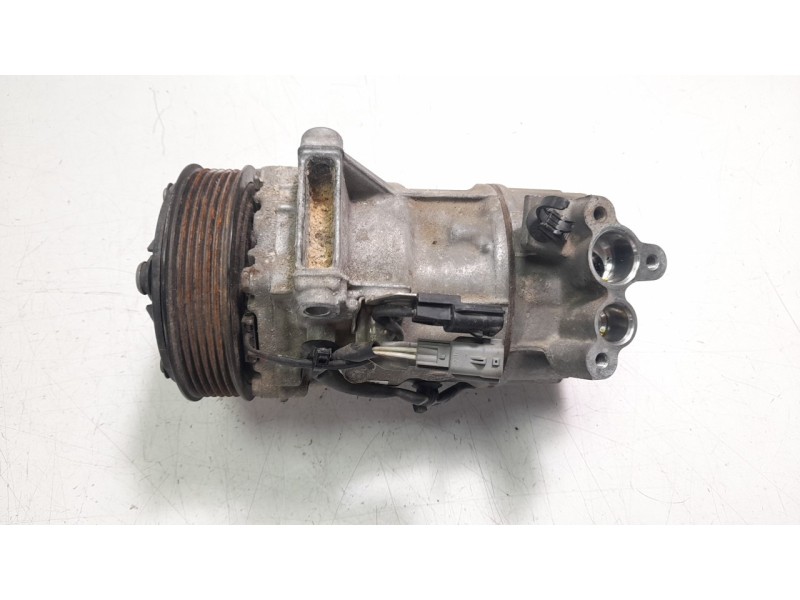 Recambio de compresor aire acondicionado para renault clio v 1.5 blue dci diesel fap referencia OEM IAM 926009126R CAF890017 