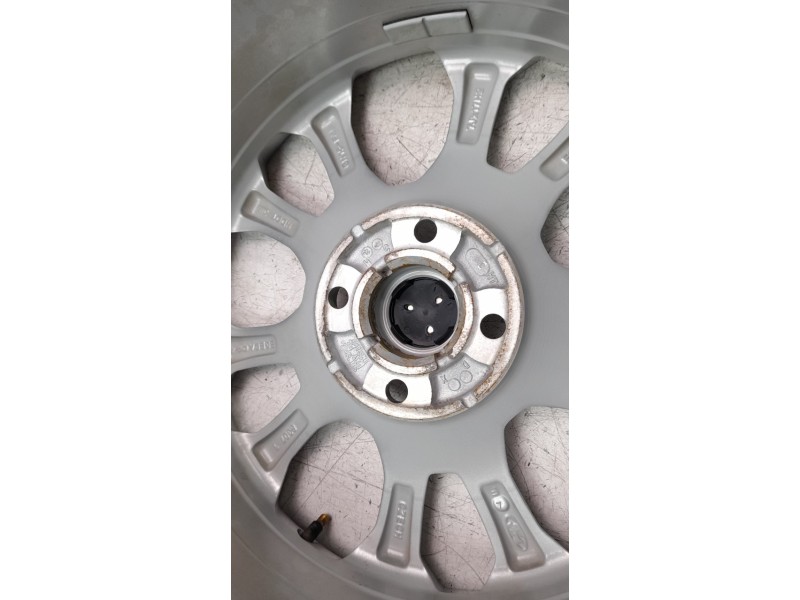 Recambio de llanta para ford ecosport (cr6) trend referencia OEM IAM GN151007F4B  