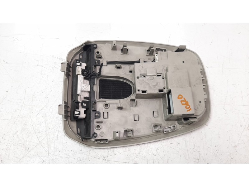 Recambio de luz interior para volvo v40 1.6 diesel cat referencia OEM IAM 39828784  